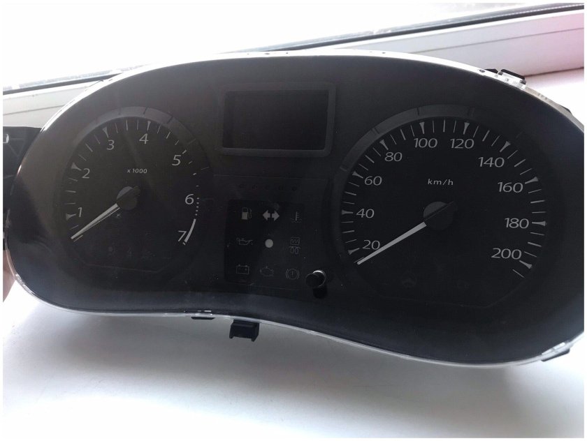 Приборная панель Ларгус