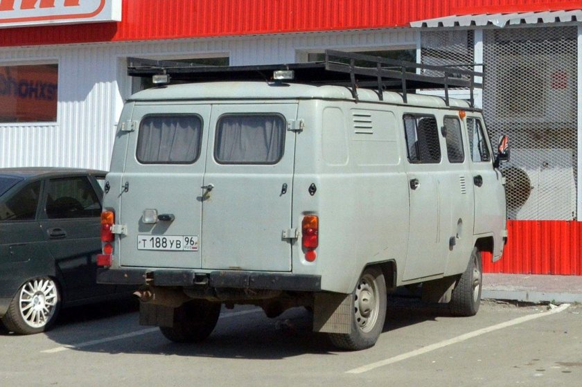 УАЗ 390995 фургон