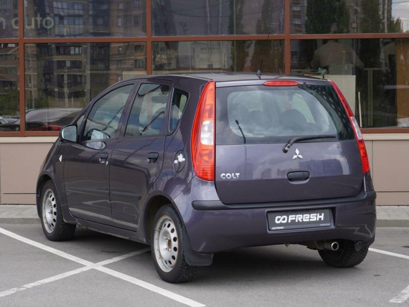 Mitsubishi colt vi