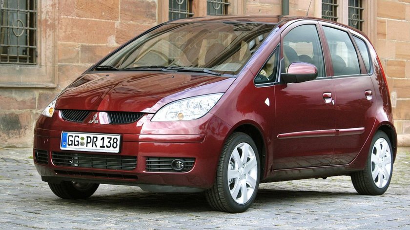 Mitsubishi Colt z30