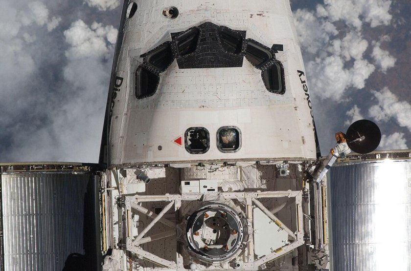 Space Shuttle Discovery грузовой отсек