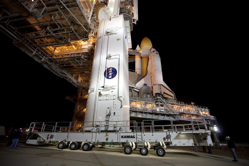 Космический корабль шаттл Дискавери