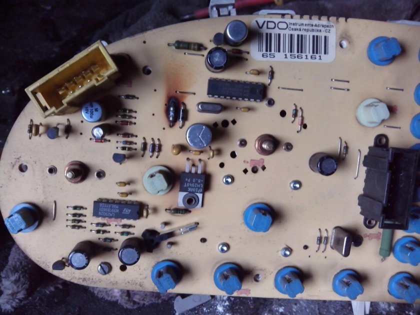 Датчик уровня топлива Шкода Фелиция 1.3 1997