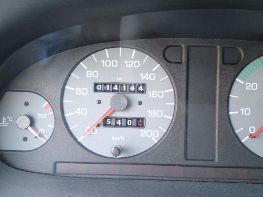 Шкода Фелиция под капотом