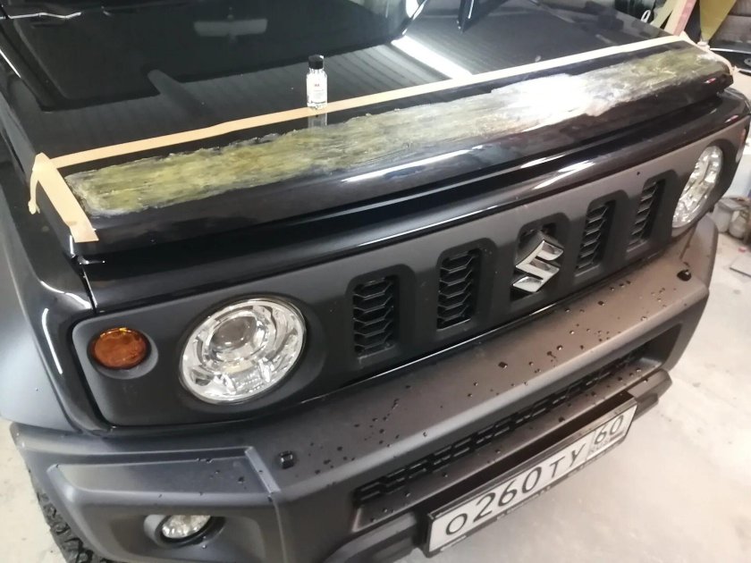 Дефлектор капота Сузуки Джимни