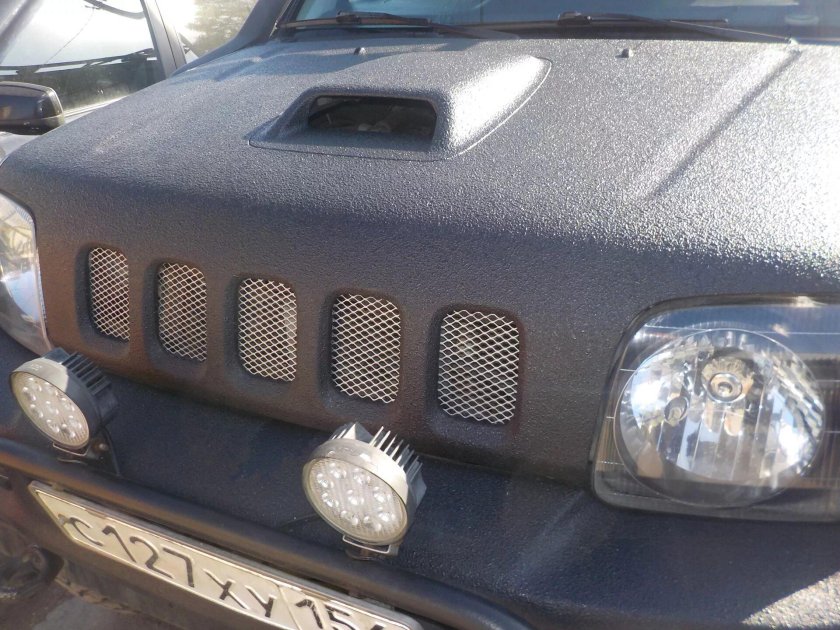 Ноздря на капот Jimny