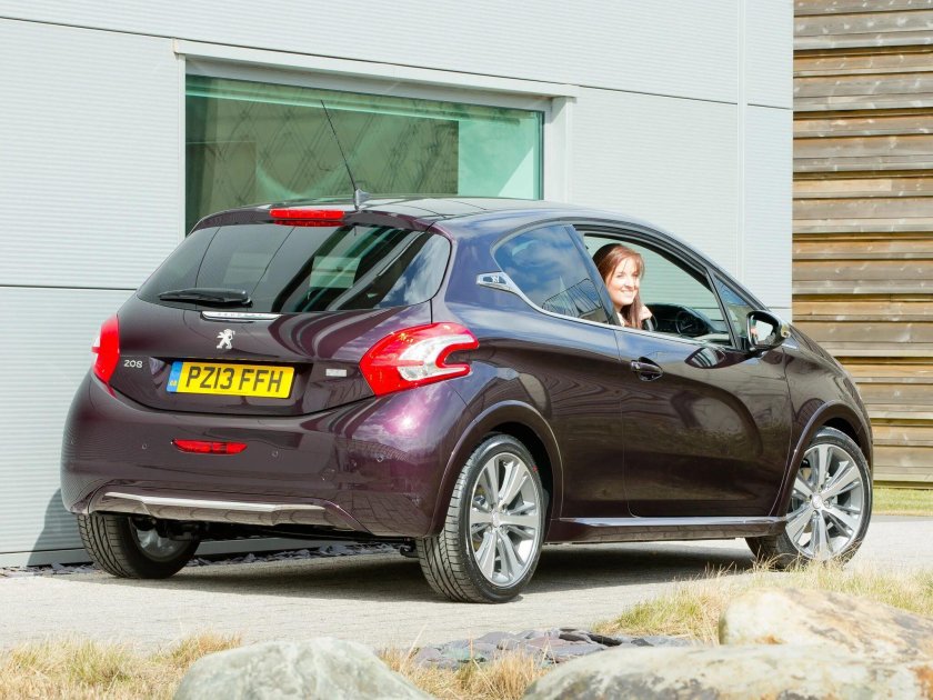 Peugeot 208 2013