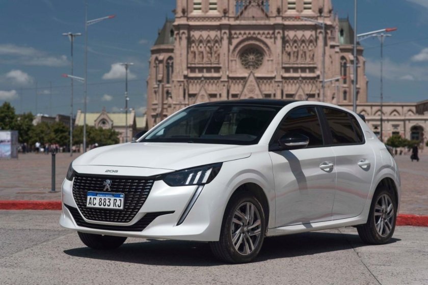 Peugeot 208 2022
