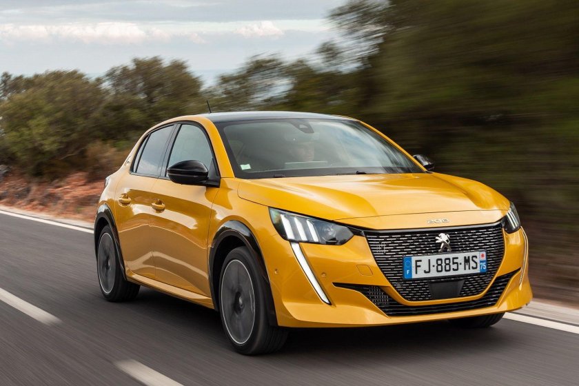 Новая Peugeot 208