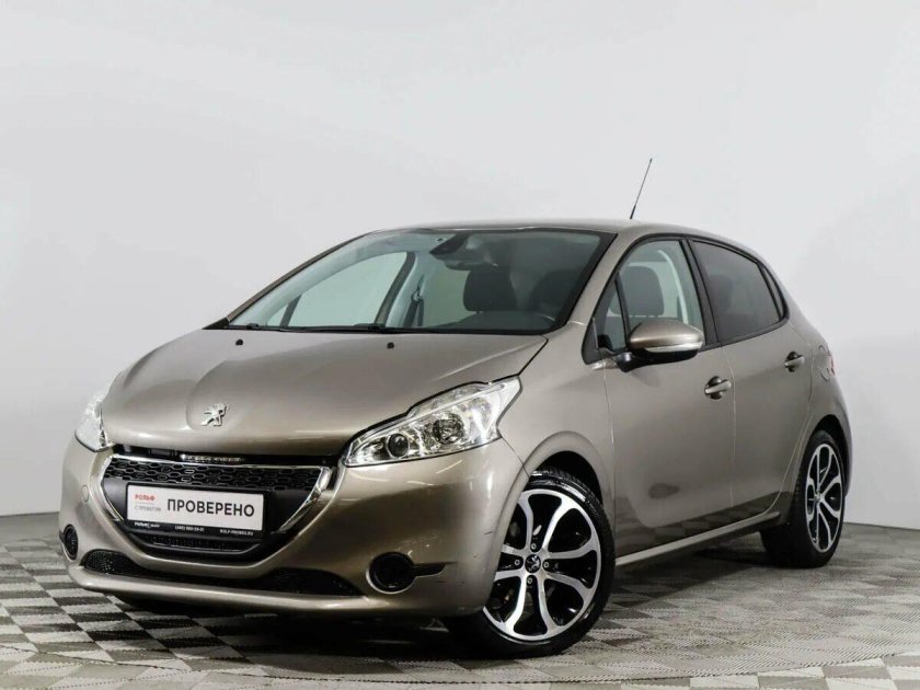 Пежо 208 2013