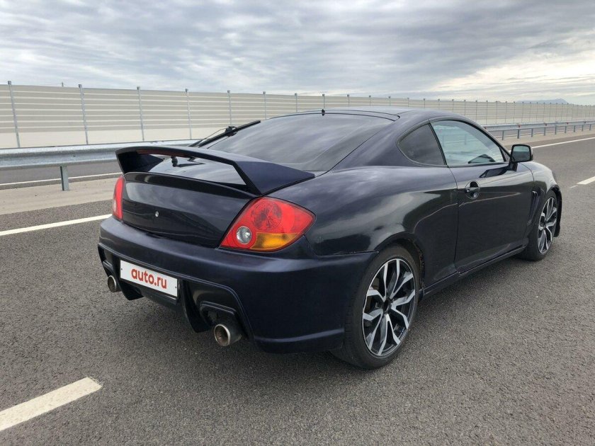 Hyundai tiburon 2003
