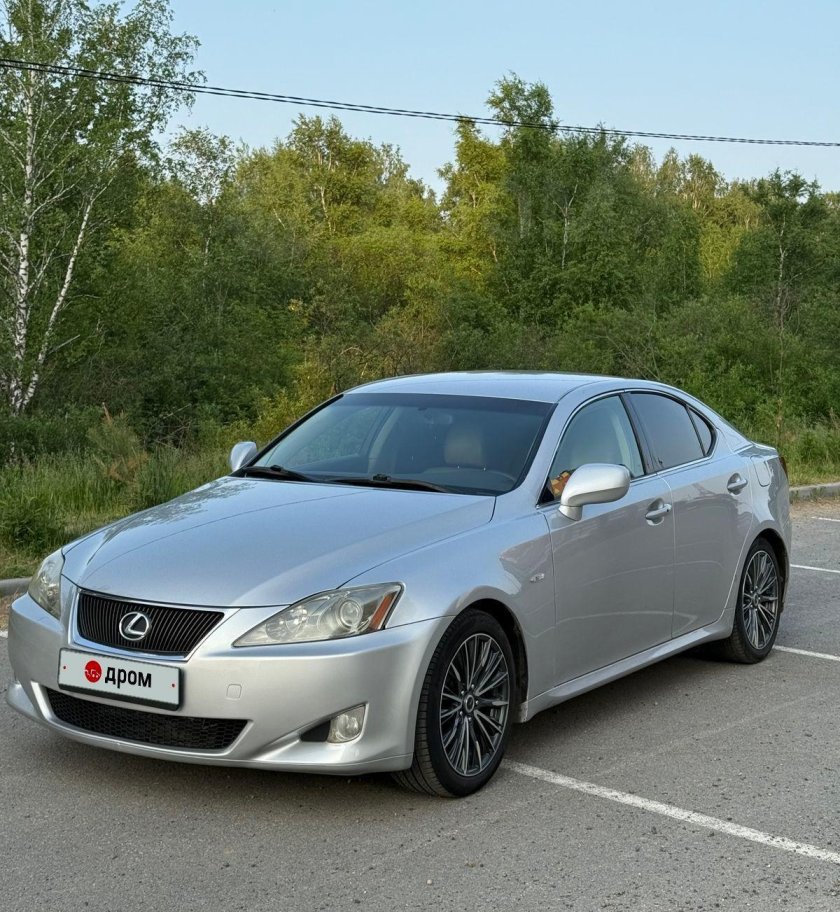 Lexus is 250 2006