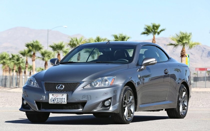 Lexus is 250 купе