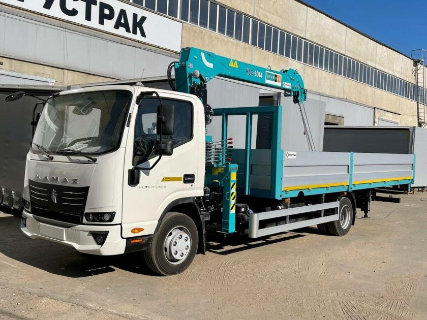 КАМАЗ 43089