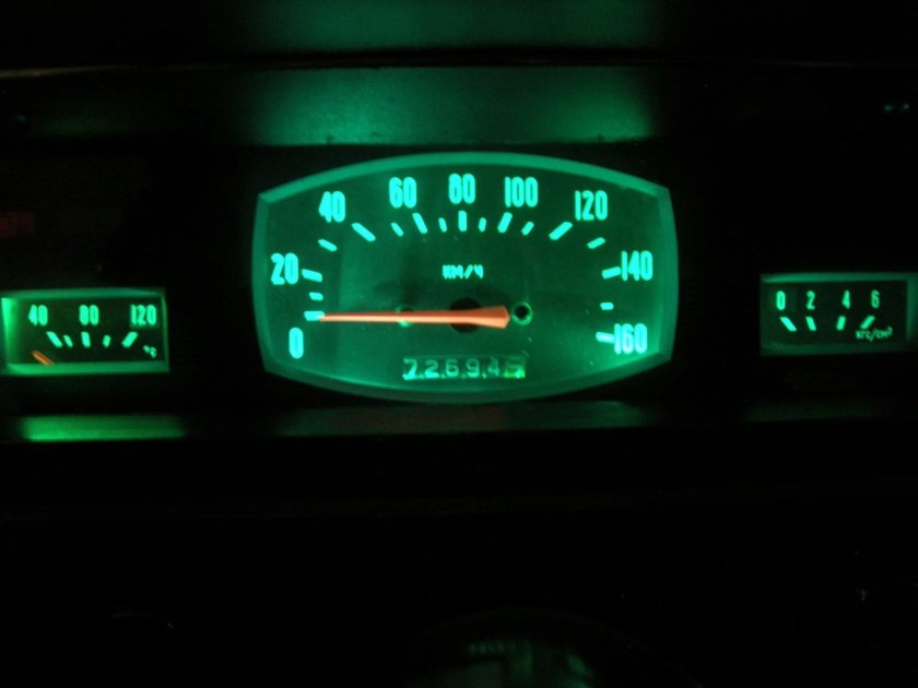 Лампы на приборной панели ГАЗ-24