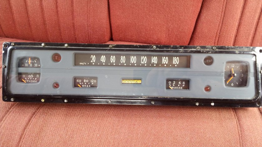 Комбинация приборов ГАЗ 24