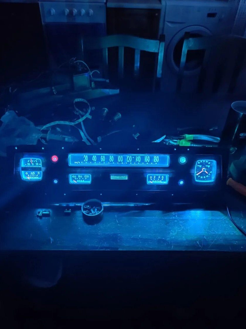 Электронная приборная панель ГАЗ 2410