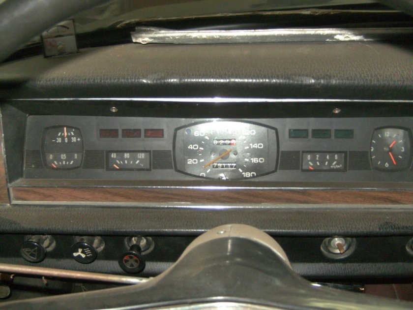 РАФ 2203 приборная панель