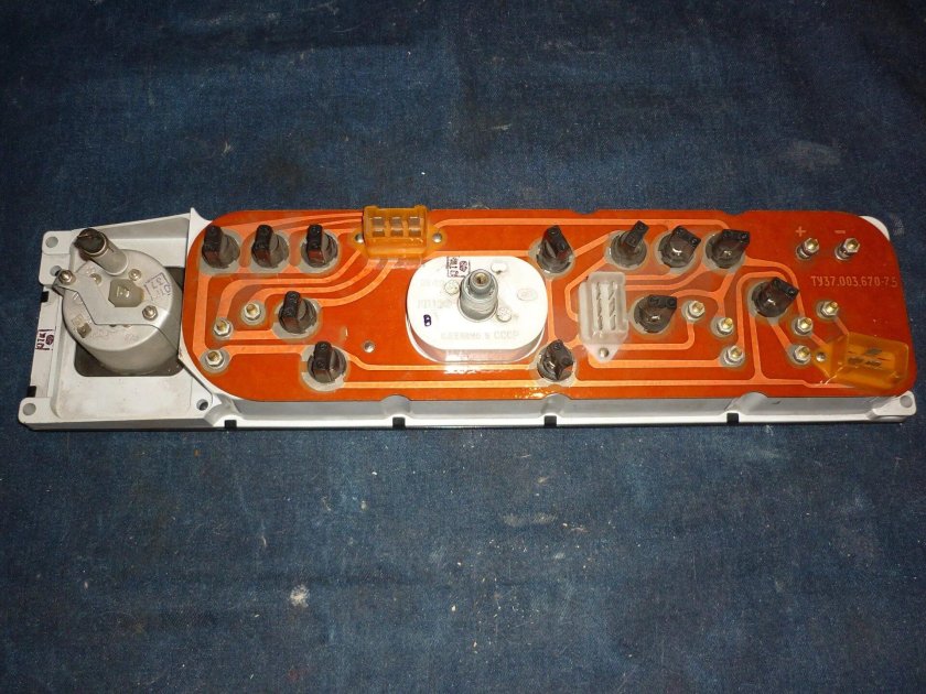 Комбинация приборов ГАЗ 24