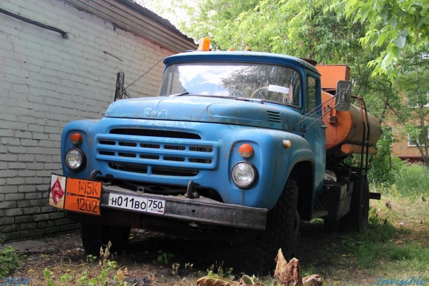 ЗИЛ 750