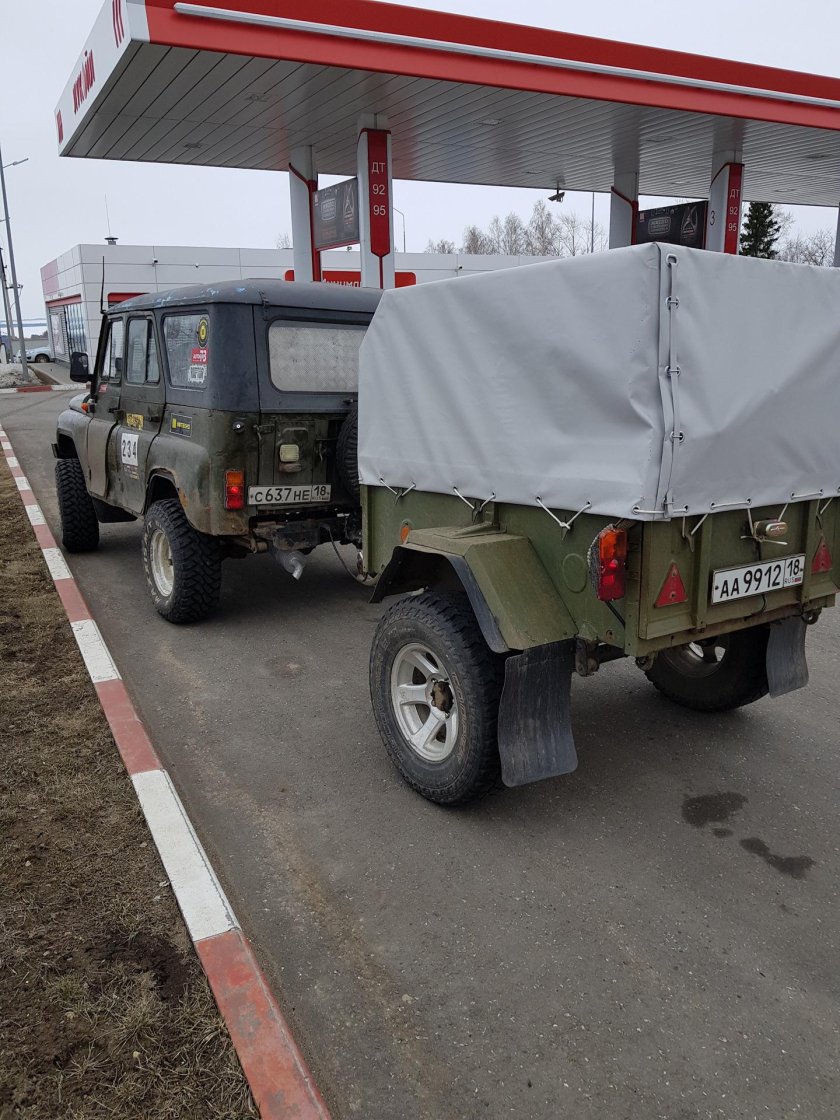 УАЗ 2206 С прицепом 8109