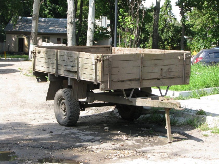 УАЗ 3303 бортовой с прицепом