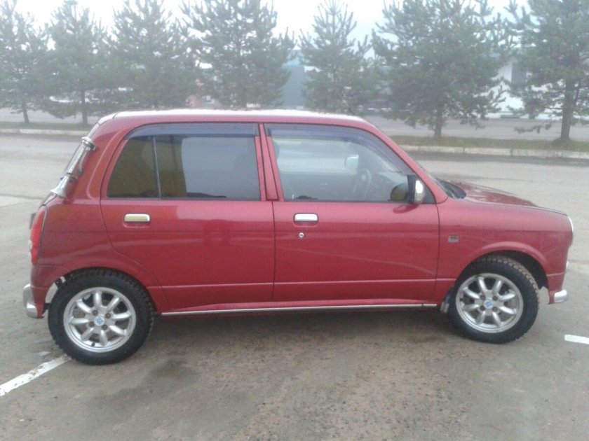 Daihatsu 2003