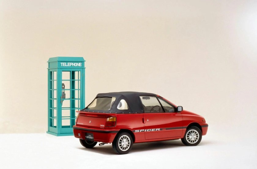 Daihatsu leeza spider