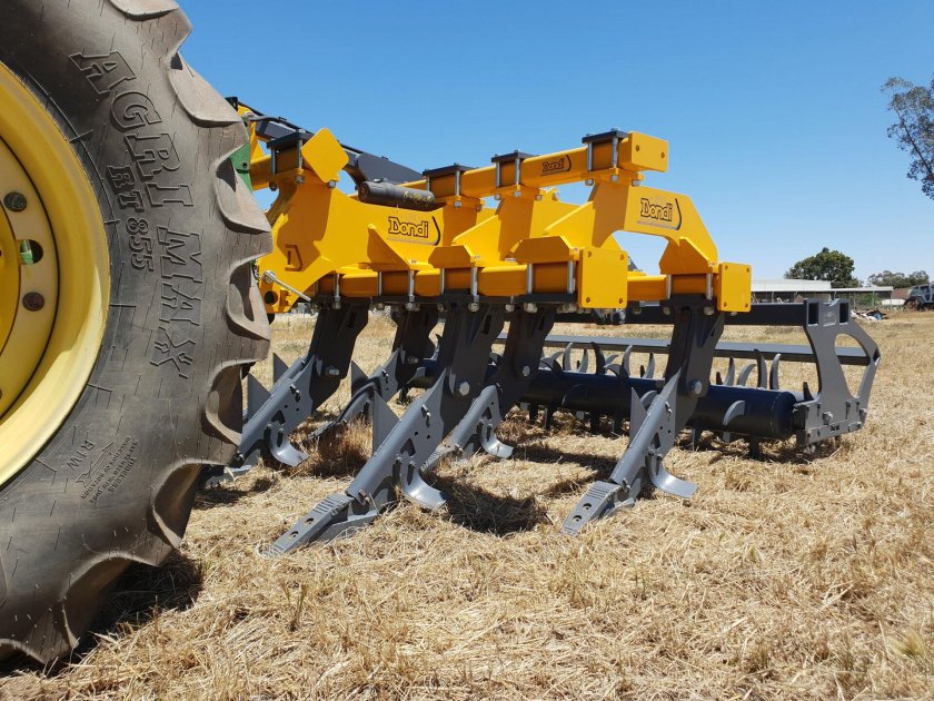 Глубокорыхлитель Dondi 809