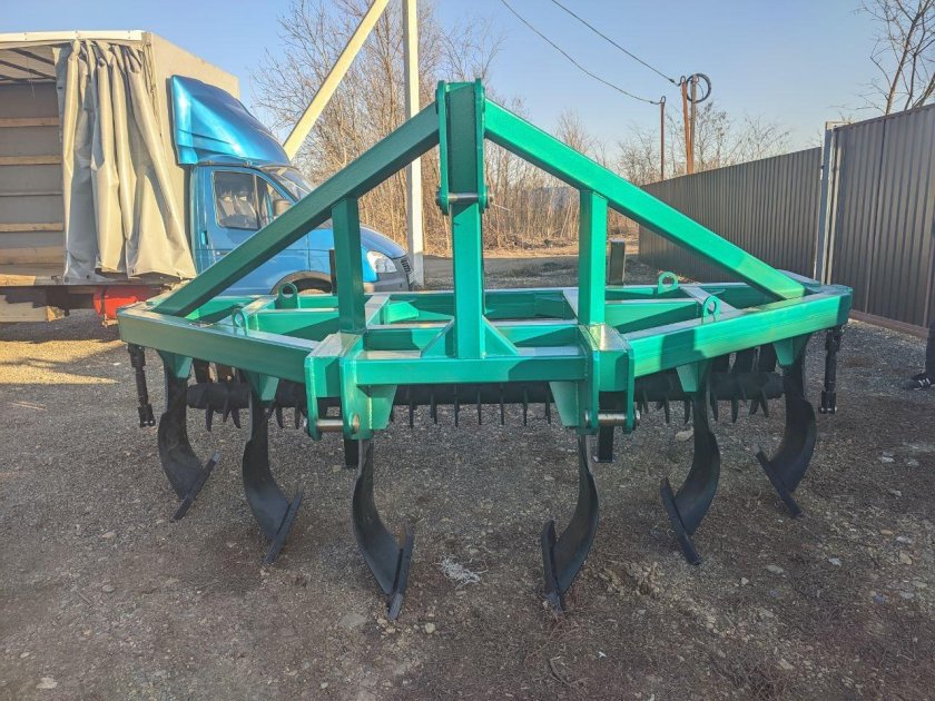 Чизельный плуг для МТЗ 82