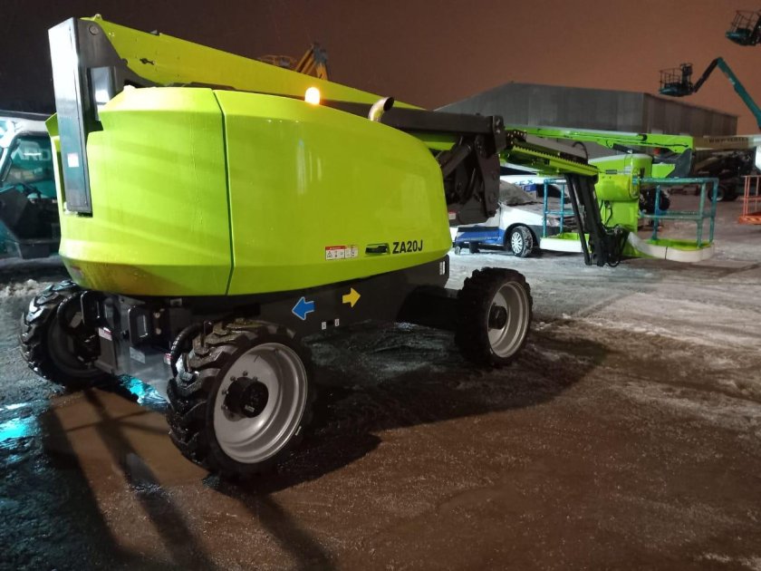 Коленчатый подъемник аренда