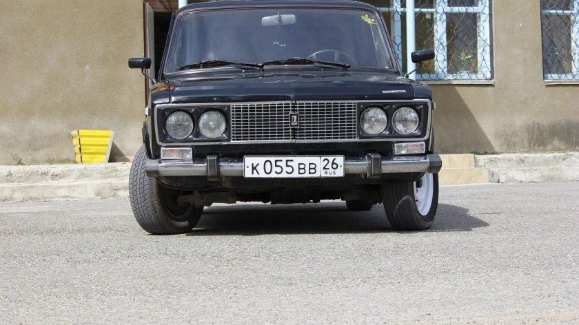 ВАЗ 2106 спереди