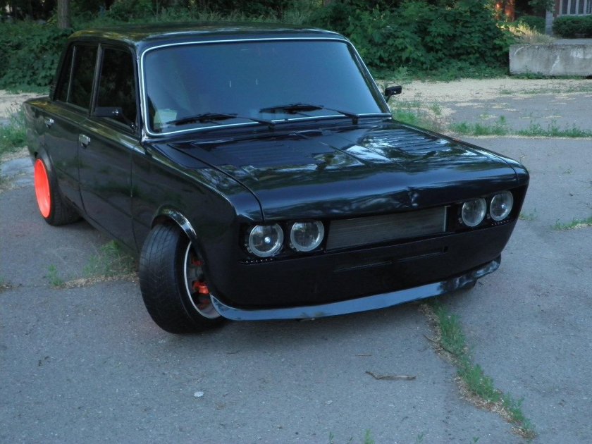 Тюнинговая ваз 2106
