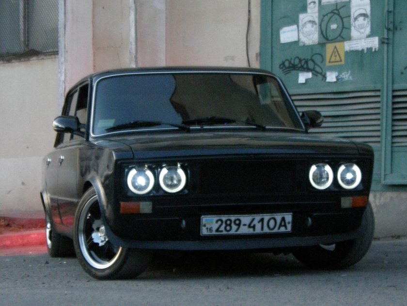 Ангельские глазки на ВАЗ 2106