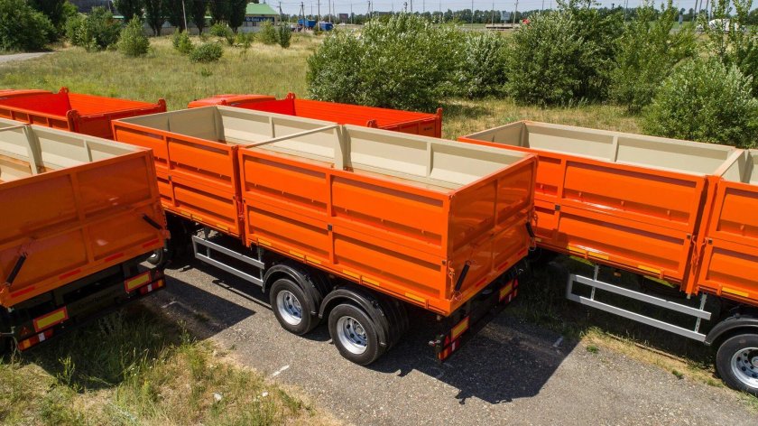 Прицеп 3х осный 8499-010