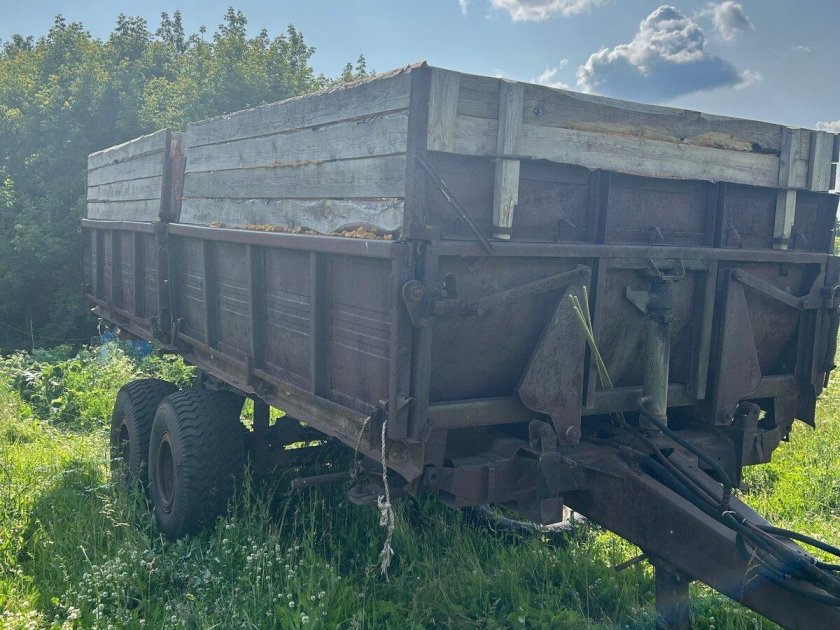 Прицеп тракторный 2 птс 4