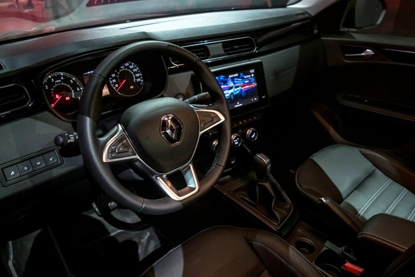 Рено аркана 2023