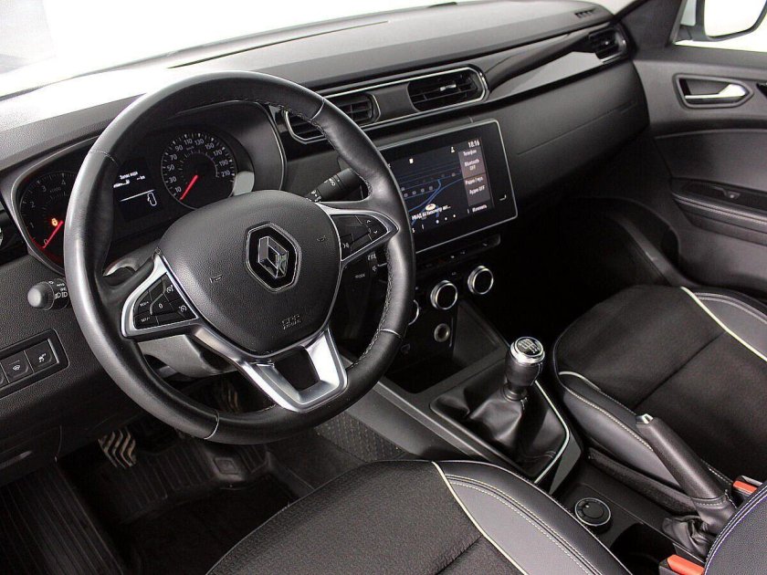 Рено аркана черная