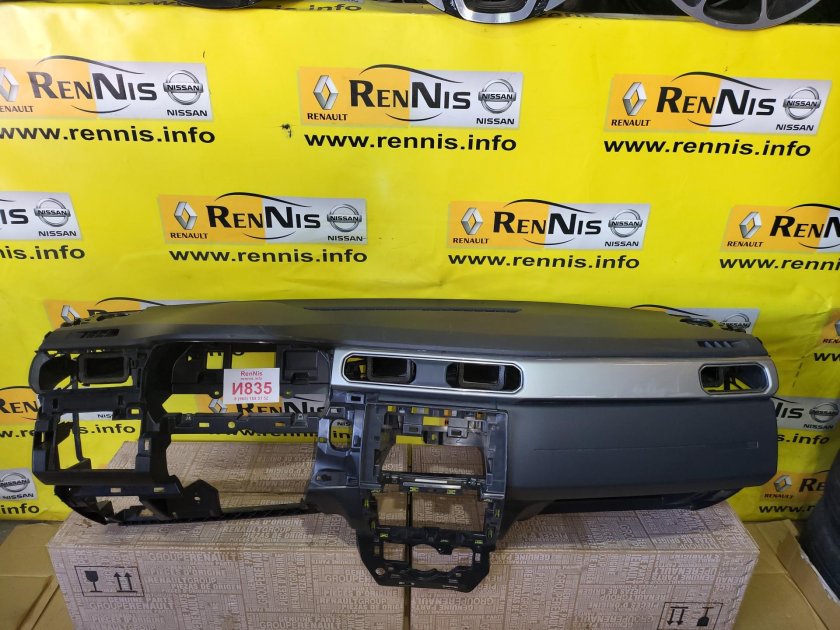 Панель приборов Рено аркана