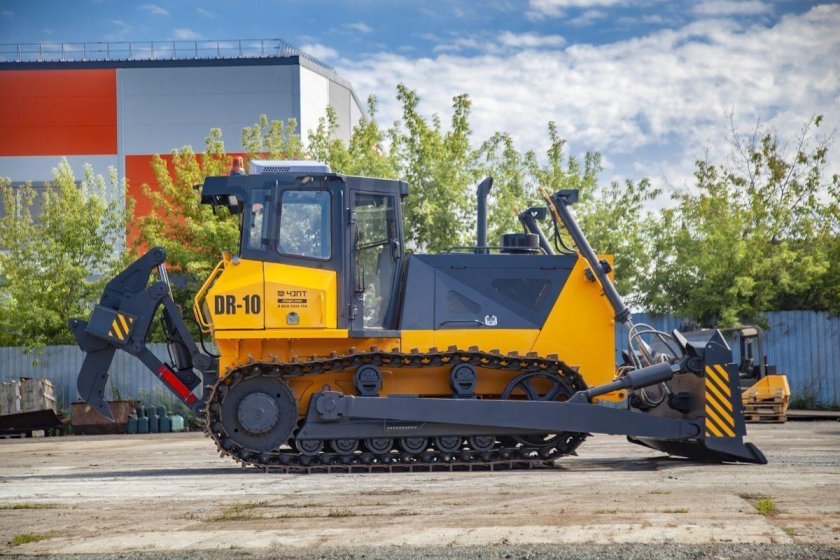 Бульдозер дст урал тм 10