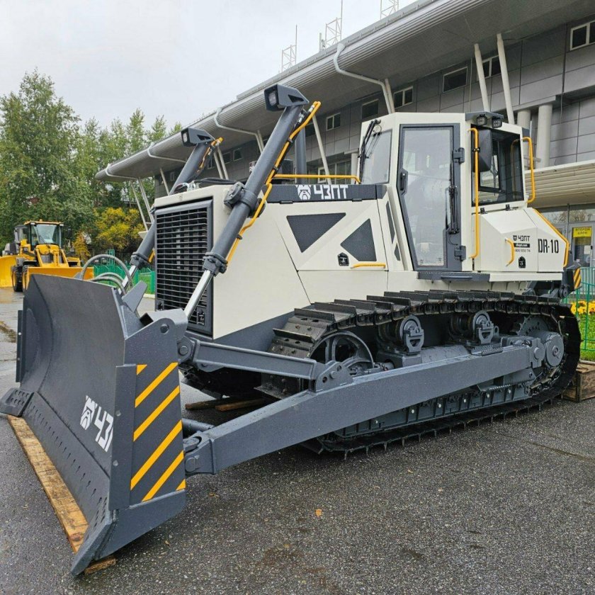 Б 10 м бульдозер