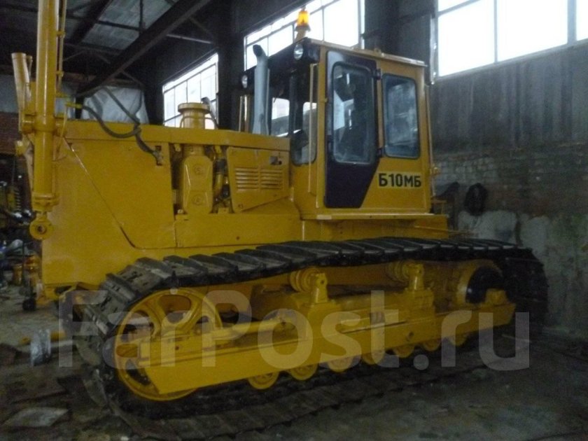 Бульдозер чтз б10м