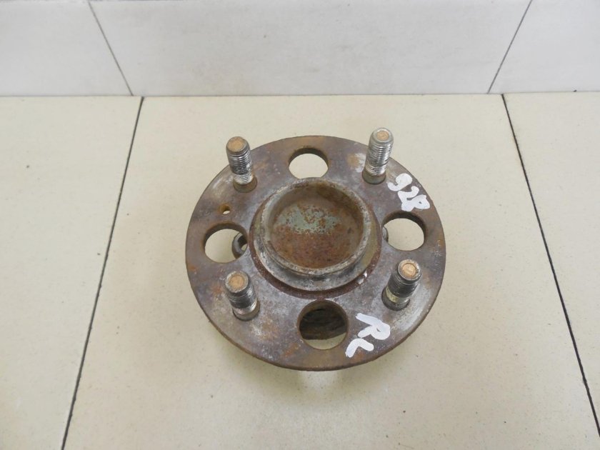 Задняя ступица Киа Рио 3