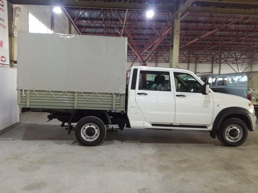 УАЗ Патриот профи с двухрядной кабиной