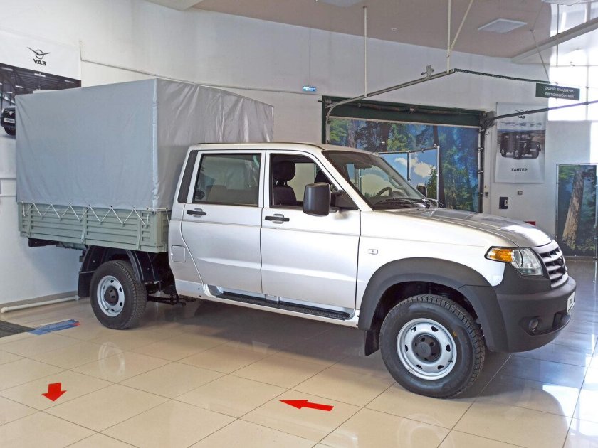 УАЗ пройидвухрядная кабина