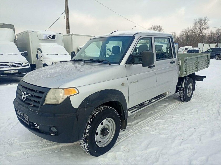 УАЗ пройидвухрядная кабина