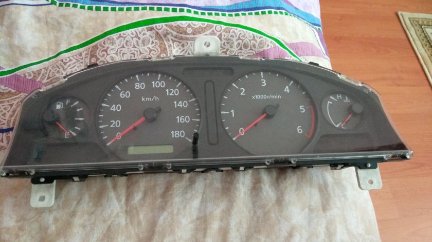 Приборная панель y11 Ниссан ад