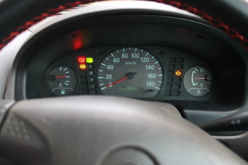 Nissan ad лампы приборной панели