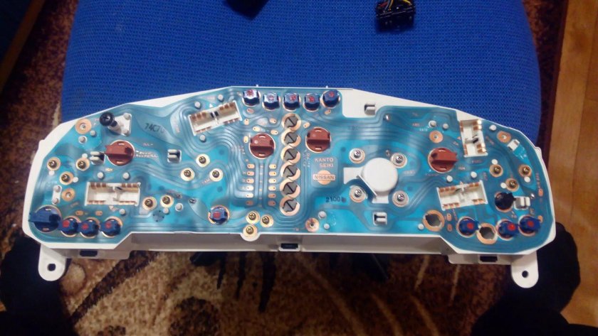 Щиток приборов Ниссан Санни