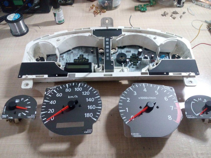 Пересвет приборной панели Ниссан Санни fb15